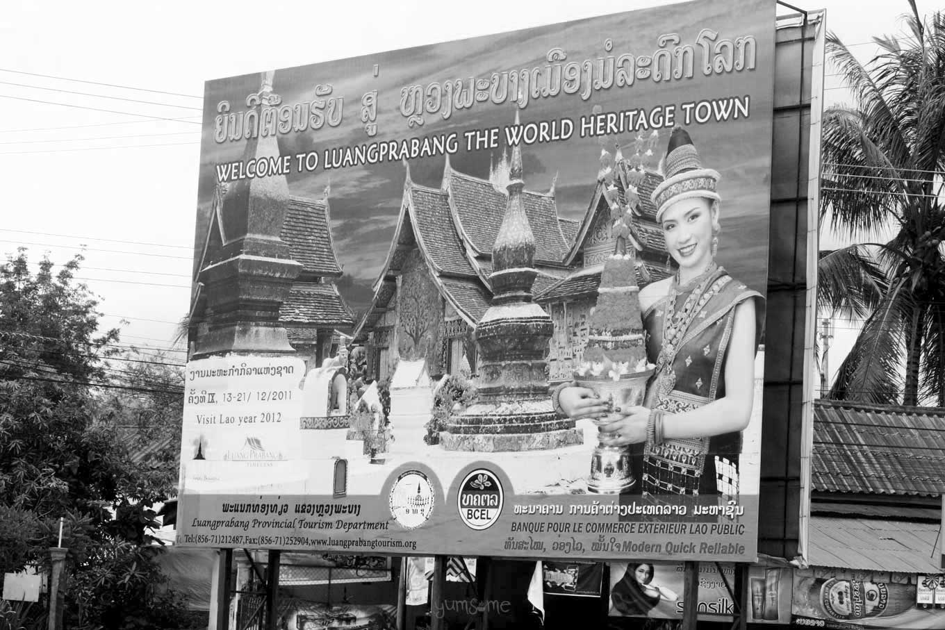 Luang Prabang welcome sign | yumsome.com