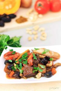 Deelish and comforting, my vegan Seitan and Prune Tagine with Cashews takes just 35 minutes to cook! | yumsome.com