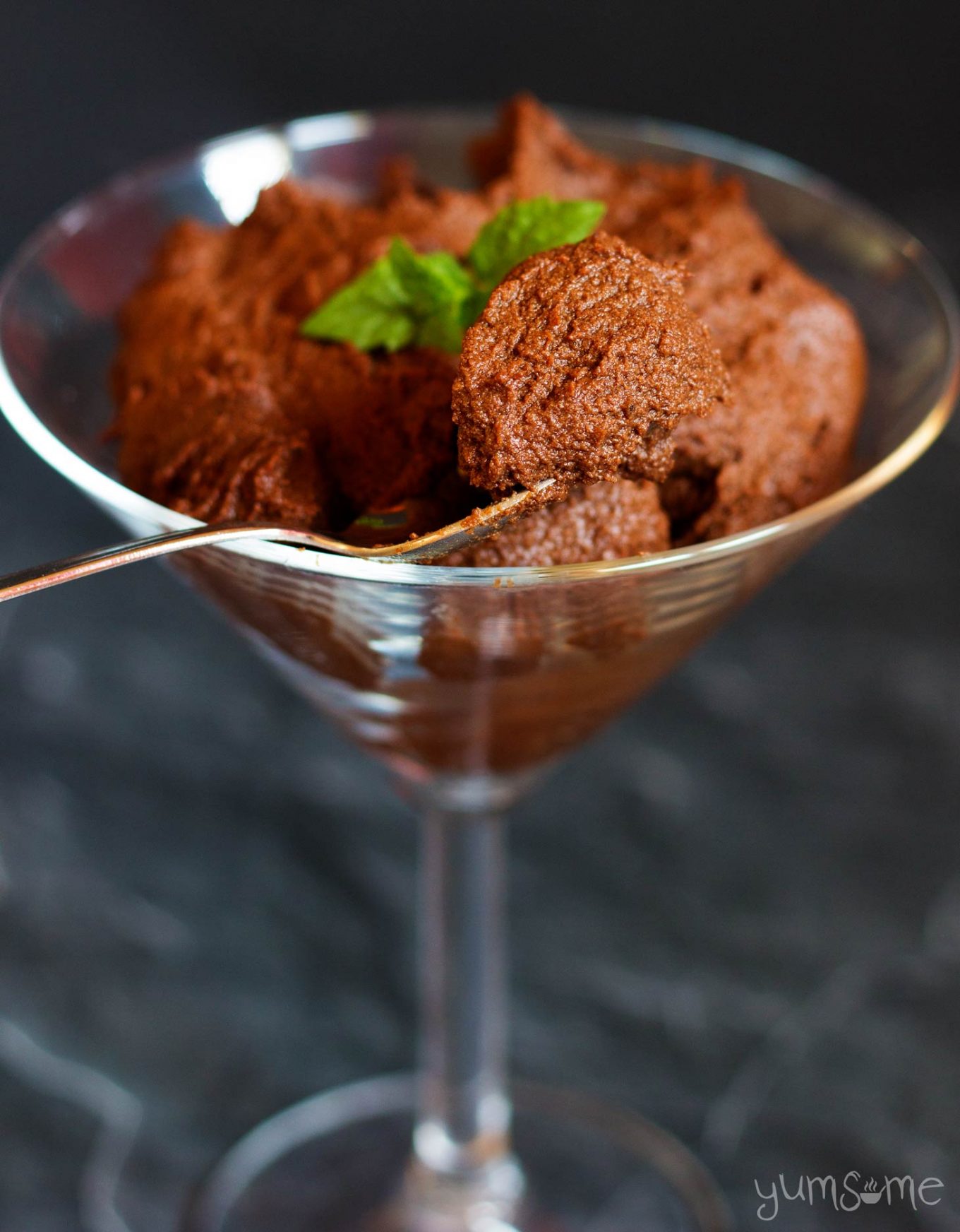 Healthy vegan chocolate maple pudding | yumsome.com