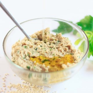 Delicious and simple to make, baba ghanouj is a creamy Levantine meze, traditionally served with flatbread or pitta. | yumsome.com