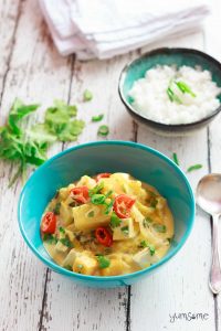 My lazy Thai pumpkin, pineapple, and tofu curry is so easy to make, and ideal if you're pushed for time. | yumsome.com