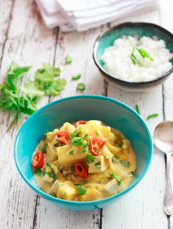 My lazy Thai pumpkin, pineapple, and tofu curry is so easy to make, and ideal if you're pushed for time. | yumsome.com