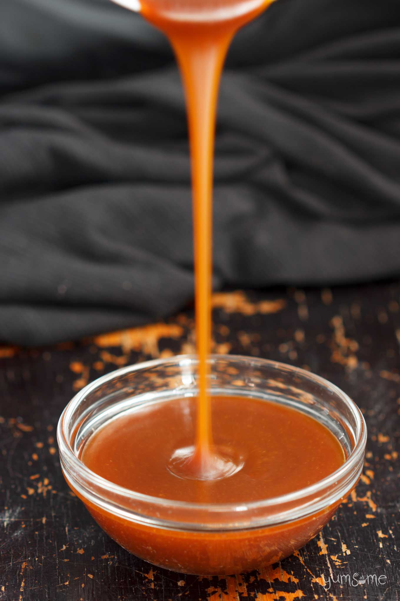 vegan miso caramel sauce | yumsome.com