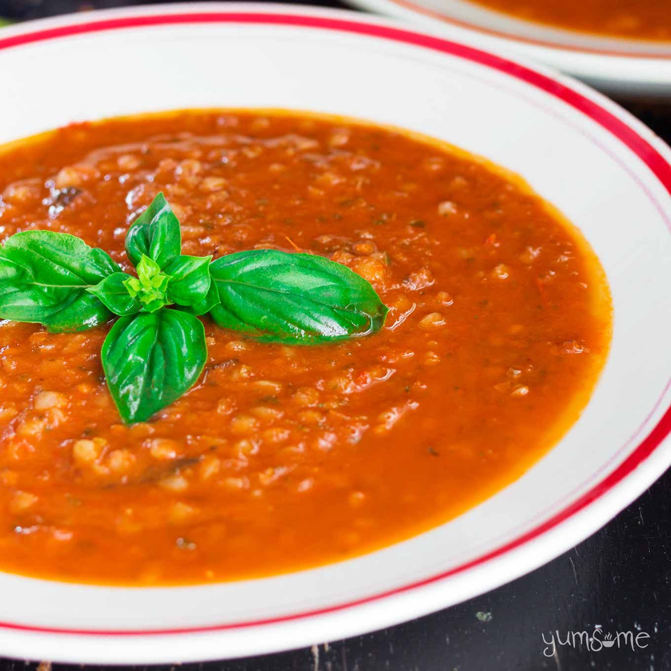 social media image - spicy tomato, basil, and buckwheat soup | yumsome.com