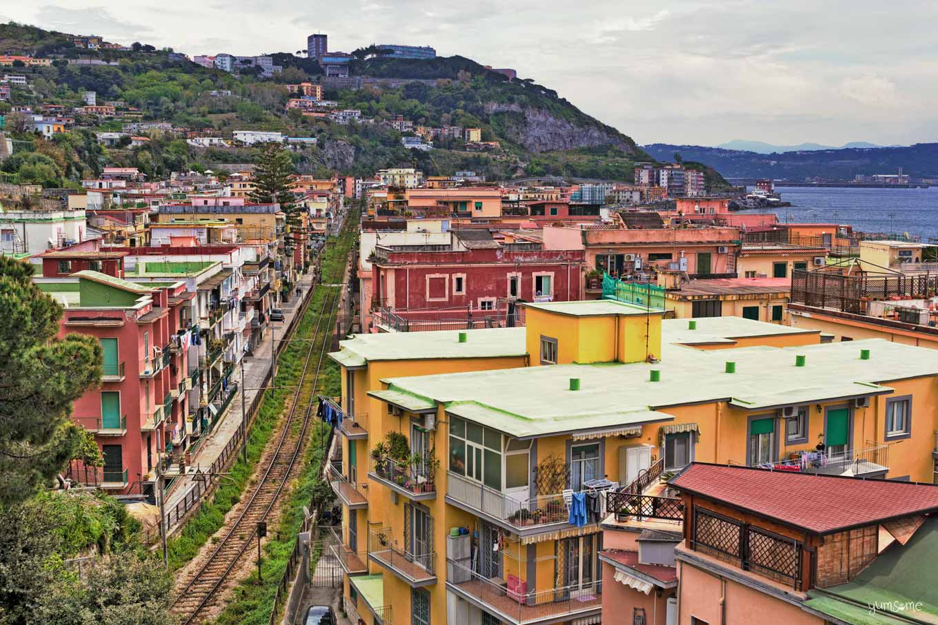 Cumana railway Pozzuoli | yumsome.com