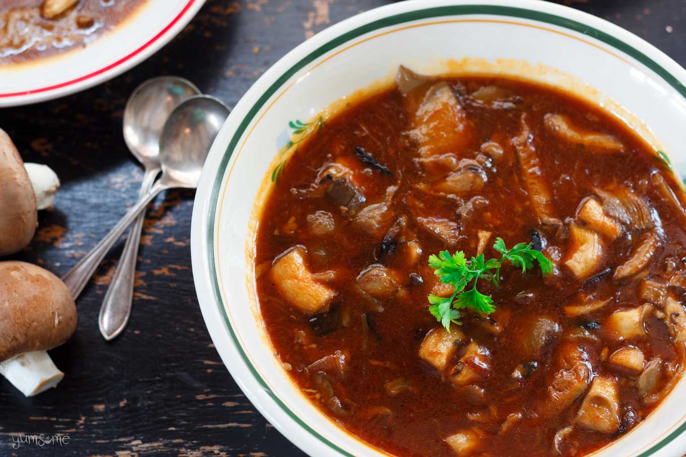 a dish of hearty vegan mushroom soup | yumsome.com