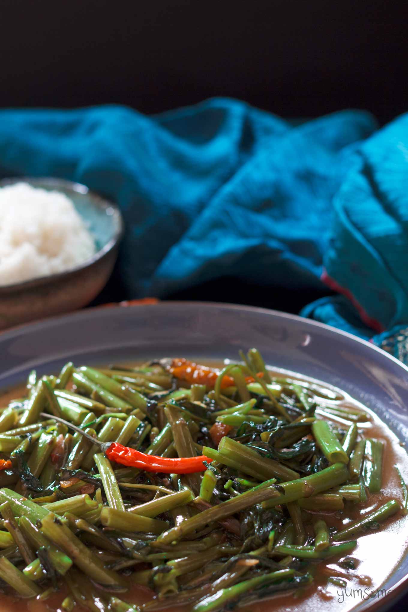 vegan Thai stir-fried morning glory with chillies and rice | yumsome.com