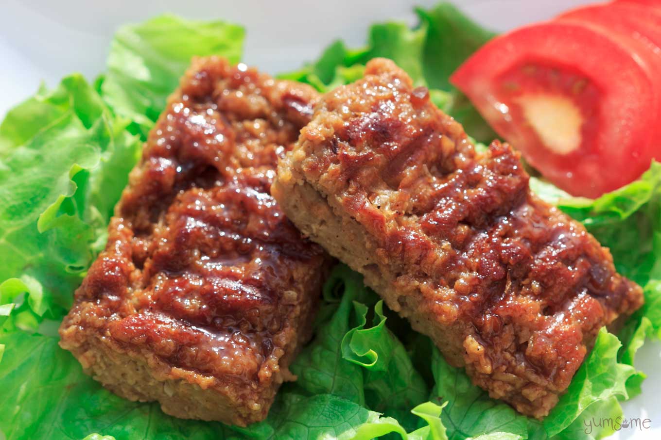 vegan bbq seitan ribs on a bed of lettuce | yumsome.com